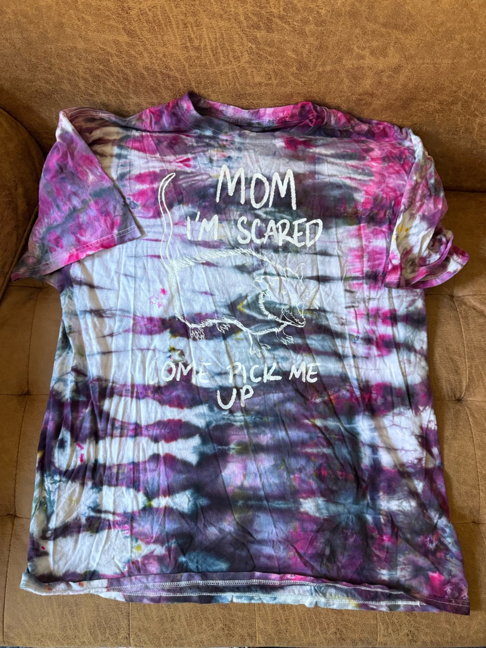 Tie-Dye โMom I'm Scared' Tee